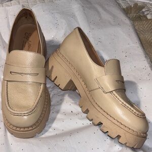 Seychelles Cream Chunky Meridian Loafers